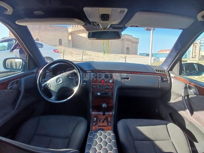Mercedes E 220 1999, 341,000 km - 2.2 л - Bakı