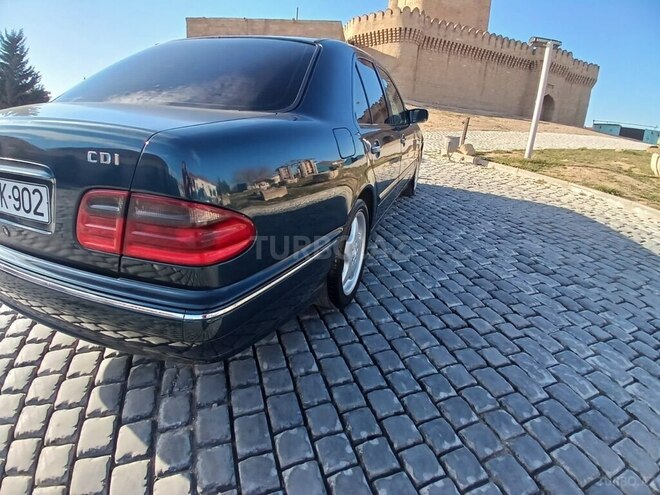 Mercedes E 220 1999, 341,000 km - 2.2 л - Bakı