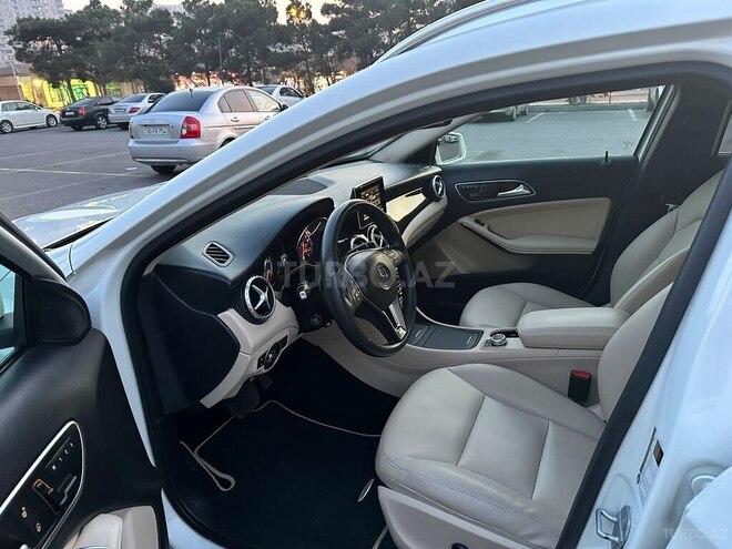Mercedes GLA 200 2014, 302,557 km - 2.0 l - Bakı