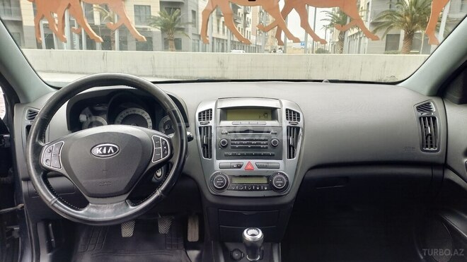 Kia Ceed 2008, 230,000 km - 1.6 л - Bakı