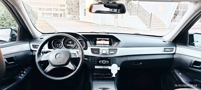 Mercedes E 220 2014, 246,780 km - 2.2 l - Bakı