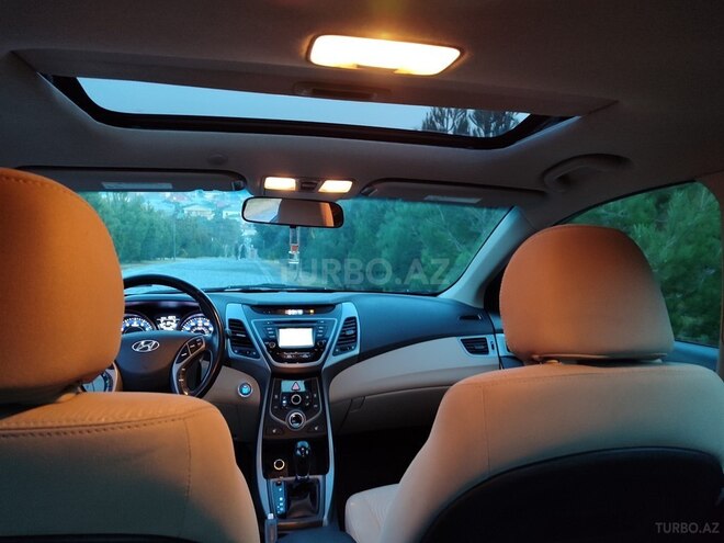 Hyundai Elantra 2015, 77,500 km - 1.8 л - Bakı