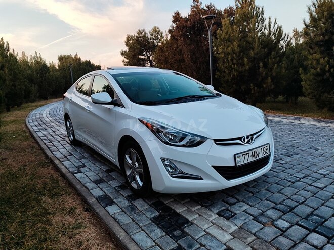 Hyundai Elantra 2015, 77,500 km - 1.8 л - Bakı