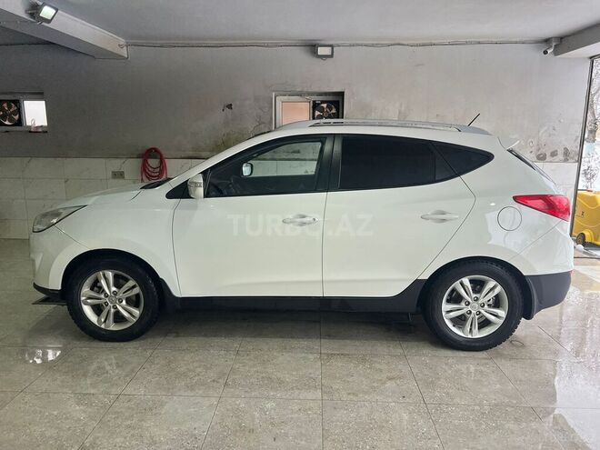 Hyundai ix35 2010, 265,000 km - 2.0 л - Qusar