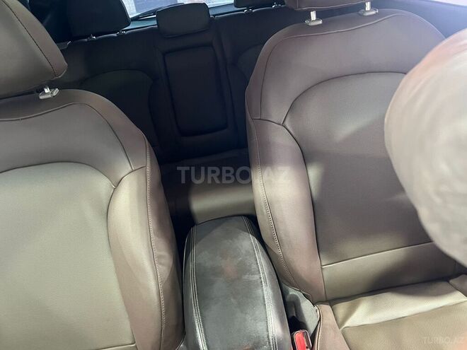 Hyundai ix35 2010, 265,000 km - 2.0 л - Qusar