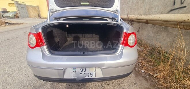 Volkswagen Passat 2005, 177,777 km - 2.0 l - Bakı