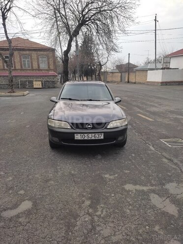 Opel Vectra 1997, 123,456 km - 1.8 l - Qax