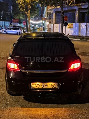 Opel Astra 2005, 245,000 km - 2.0 l - Bakı