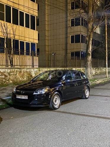 Opel Astra 2005, 245,000 km - 2.0 l - Bakı
