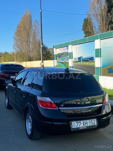 Opel Astra 2005, 245,000 km - 2.0 l - Bakı