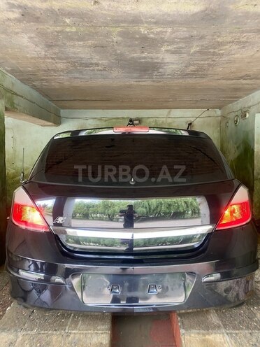 Opel Astra 2005, 245,000 km - 2.0 l - Bakı