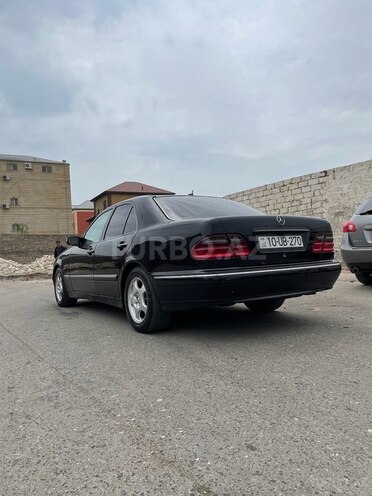 Mercedes E 270 2001, 485,624 km - 2.7 l - Bakı