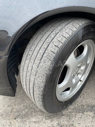 Mercedes E 270 2001, 485,624 km - 2.7 l - Bakı