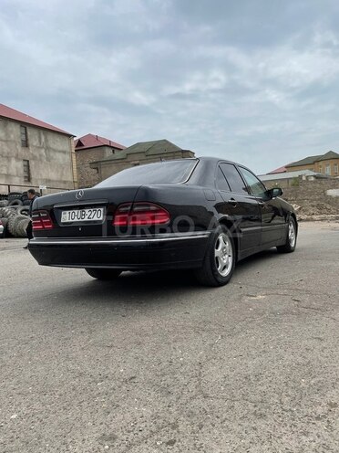 Mercedes E 270 2001, 485,624 km - 2.7 l - Bakı