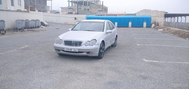 Mercedes C 200 2000, 211,000 km - 2.0 л - Sumqayıt