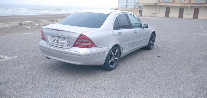 Mercedes C 200 2000, 211,000 km - 2.0 л - Sumqayıt