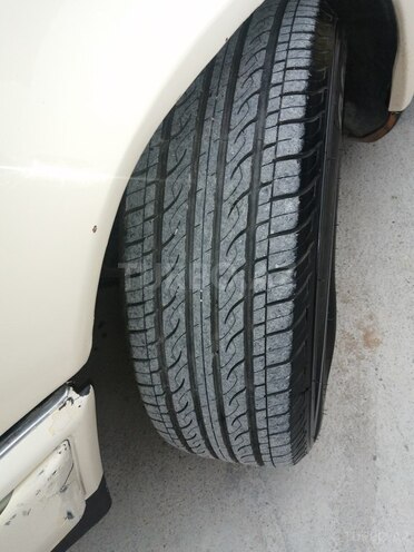 Mercedes E 250 1995, 254,400 km - 2.5 l - Bakı