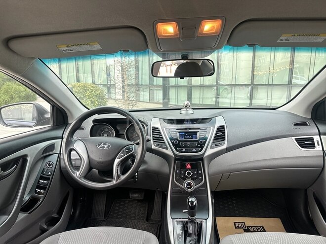 Hyundai Elantra 2015, 165,762 km - 1.8 л - Bakı