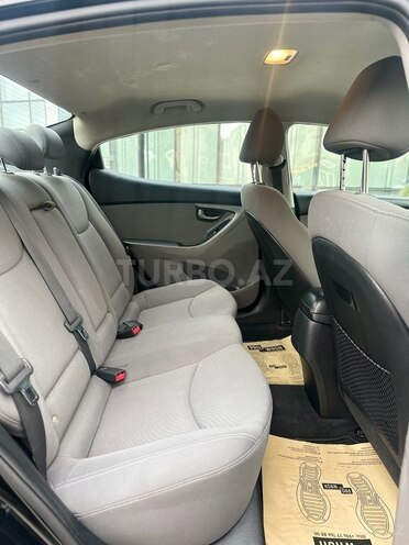 Hyundai Elantra 2015, 165,762 km - 1.8 л - Bakı