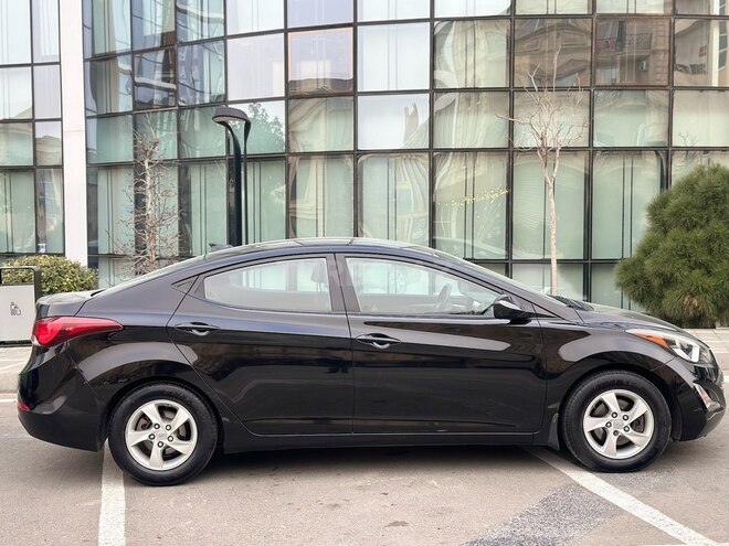 Hyundai Elantra 2015, 165,762 km - 1.8 л - Bakı