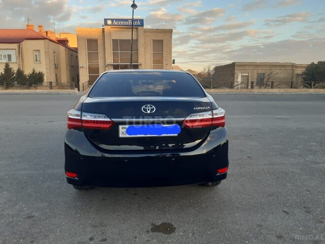 Toyota Corolla 2018, 93,100 km - 1.6 л - Bakı