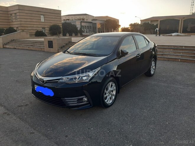 Toyota Corolla 2018, 93,100 km - 1.6 л - Bakı