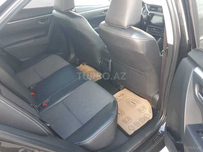 Toyota Corolla 2018, 93,100 km - 1.6 л - Bakı