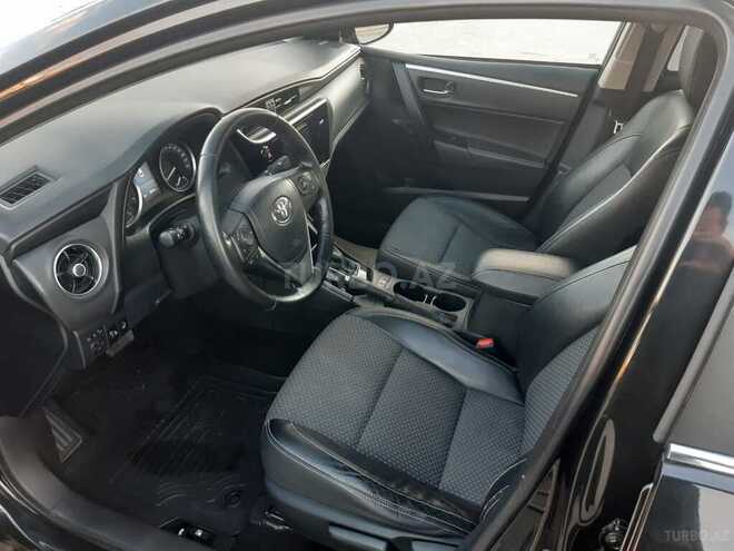 Toyota Corolla 2018, 93,100 km - 1.6 л - Bakı
