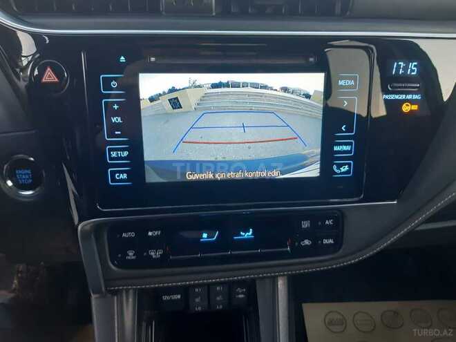 Toyota Corolla 2018, 93,100 km - 1.6 л - Bakı