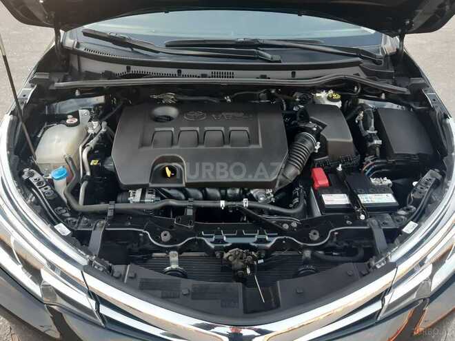 Toyota Corolla 2018, 93,100 km - 1.6 л - Bakı