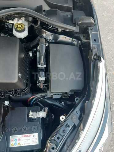 Toyota Corolla 2018, 93,100 km - 1.6 л - Bakı