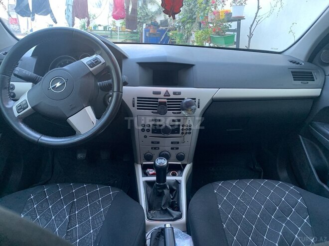 Opel Astra 2007, 348,000 km - 1.4 л - Bakı