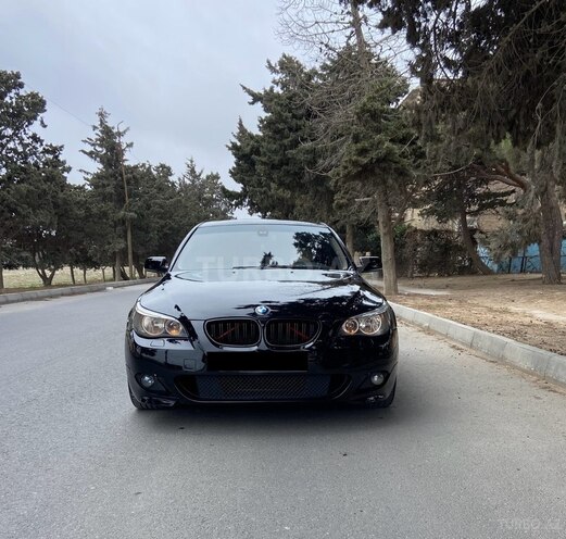 BMW 525 2007, 300,000 km - 2.5 л - Bakı