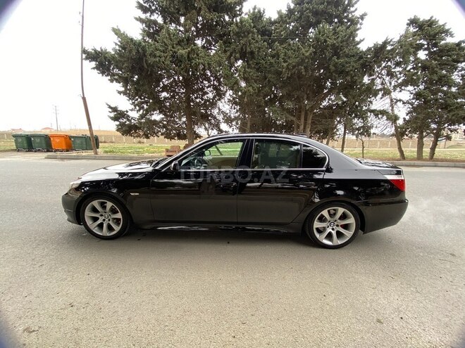 BMW 525 2007, 300,000 km - 2.5 л - Bakı