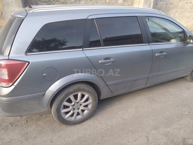 Opel Astra 2008, 288,000 km - 1.7 l - İsmayıllı