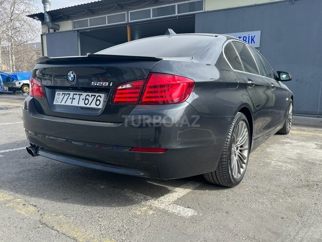 BMW 528 2012, 260,444 km - 2.0 л - Bakı