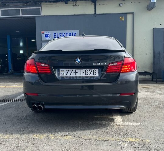BMW 528 2012, 260,444 km - 2.0 л - Bakı