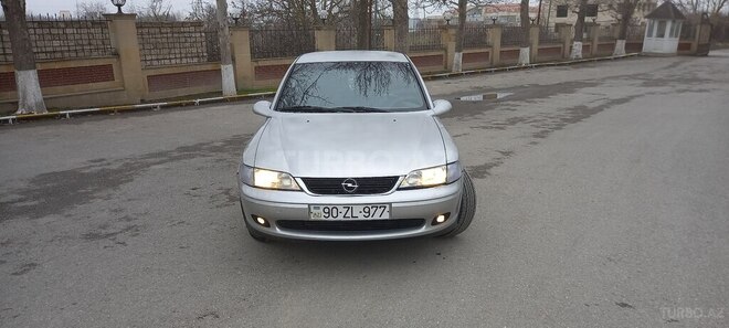 Opel Vectra 1997, 350,000 km - 2.0 l - Xaçmaz