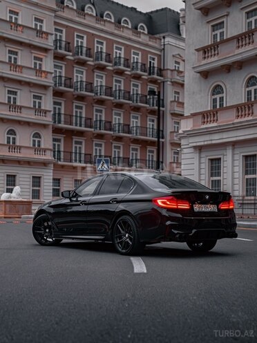 BMW 530