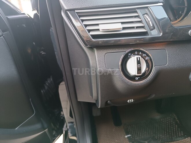 Mercedes E 350 2010, 239,000 km - 3.5 l - Sumqayıt