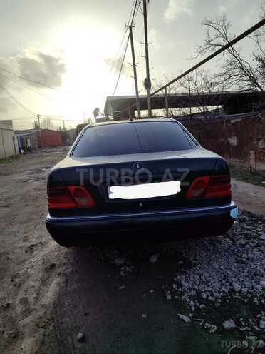 Mercedes E 240 1996, 436,400 km - 2.4 l - Bakı