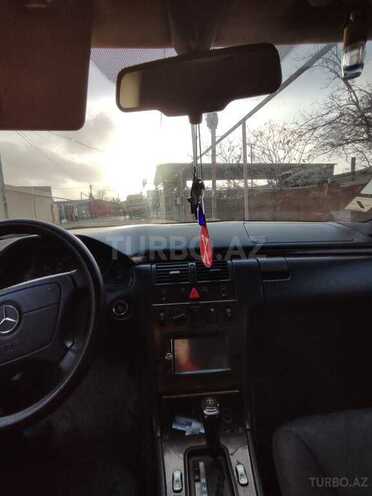 Mercedes E 240 1996, 436,400 km - 2.4 l - Bakı