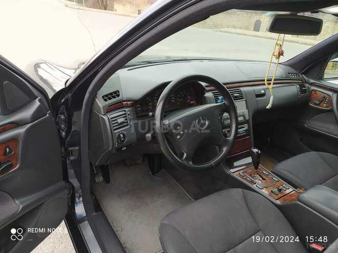 Mercedes E 240 2000, 265,904 km - 2.4 l - Göyçay