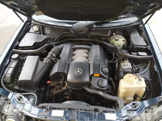 Mercedes E 240 2000, 265,904 km - 2.4 l - Göyçay