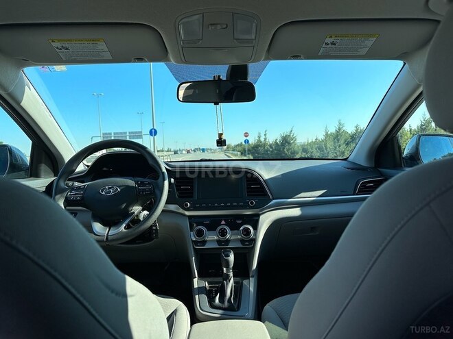 Hyundai Elantra 2019, 83,700 km - 2.0 l - Bakı