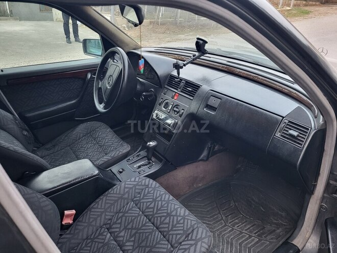 Mercedes C 250 1995, 312,588 km - 2.5 л - Bakı