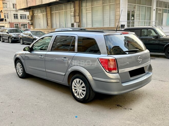 Opel Astra 2006, 230,000 km - 1.4 l - Bakı