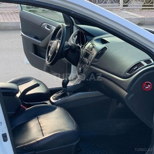 Kia Cerato 2012, 175,000 km - 2.0 l - Şabran