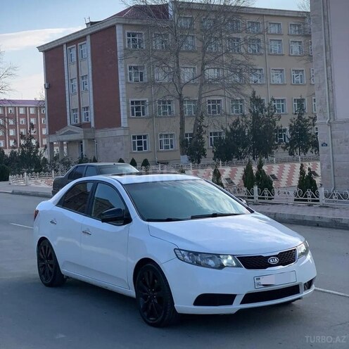 Kia Cerato 2012, 175,000 km - 2.0 l - Şabran