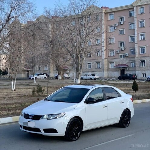 Kia Cerato 2012, 175,000 km - 2.0 l - Şabran